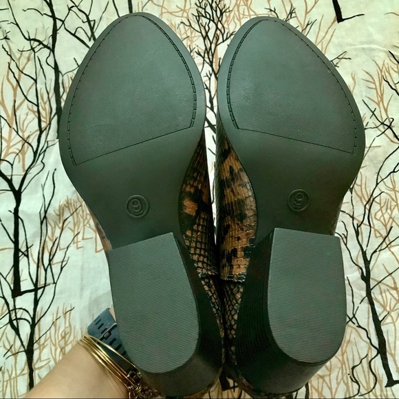 NEW SO Barb Snake-Pattern Ankle Booties Size 9 - Picture 4 of 8